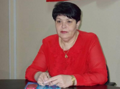 Уголовное дело из-за 15 тысяч рублей возбудили на начальника горздрава Новочеркасска за «помощь» на экзамене