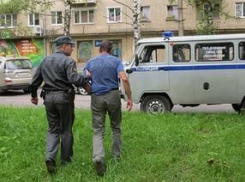 За наезд на полицейского и учиненные аварии в Таганроге в отношении молодого человека возбудили уголовное дело 
