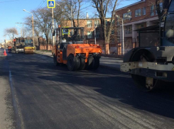 В Ростове начали ремонтировать сразу три дороги