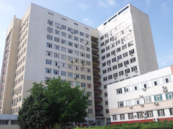 В Ростове врачи спасли жизнь 61-летней пациентке с гигантской аневризмой