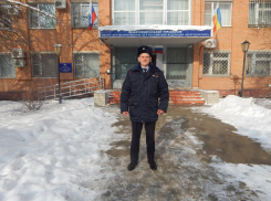 В Ростовской области полицейский спас провалившихся под лед детей