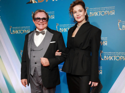 Дмитрий Дибров, похоже, начал жить вместе с Екатериной Гусевой