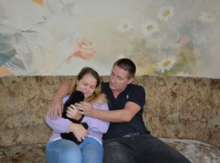 Бывшие жители аварийного дома на Кривошлыковском переехали в собственный частный дом