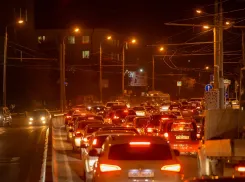 В Ростовской области на трассе М-4 временно закрыли бесплатный объезд платной дороги