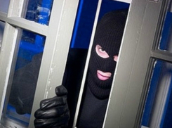 По соседски ограбивший пенсионерку преступник задержан в Ростовской области