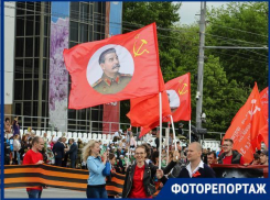 Ростовчанин вышел на акцию «Бессмертный полк» с портретом Сталина