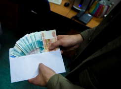 Сотрудников регистра судоходства обвинили во взяточничестве в Ростовской области