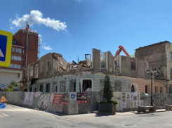 Глава Ленинского района Ростова опроверг свои слова про ошибку экскаваторщика при сносе домов на Семашко