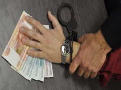 Хирург-взяточник из Ростовской области два года проведет в колонии