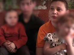 Две многодетные матери обвинили врачей в подмене их новорожденных детей в Ростовской области