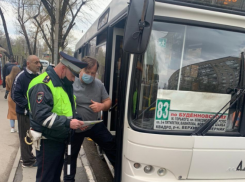 В Ростове во время рейда поймали более 800 нарушителей масочного режима