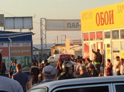 Сотрудники ОМОН оцепили ростовский рынок «Алмаз»