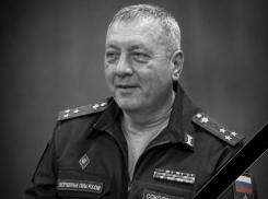 В Ростове нашли мертвым военного комиссара после падения с высоты – источник Блокнот