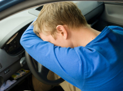 На угнанном ВАЗе 12-летний школьник полдня катался по хутору в Ростовской области