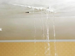 Многоэтажка на Коммунистическом в Ростове оказалась в ужасном состоянии и может рухнуть