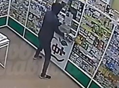 Деньги на спасение детских жизней украли из двух аптек Ростова