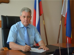 Замглавы Семикаракорского района задержан за мошенничество