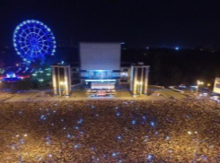 Более ста тысяч ростовчан отпраздновали День города на Театральной площади 