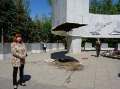 В центре  Ростова обрушилась часть мемориала 