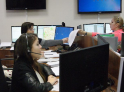 Все экстренные службы Ростова из-за ударов стихии перевели в режим повышенной готовности