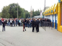 Алкоголь, холодное оружие и пиротехника оказались вне закона на битве «Ростова» с «МЮ»