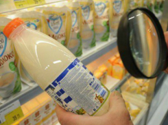 Просроченными продуктами травили недобросовестные поставщики детей в Ростовской области 