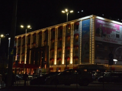 Ростовские вокзалы, аптеки и заправки не готовы к Новому году