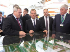Дмитрию Медведеву представили важнейшие проекты агропромышленного комплекса Ростовской области