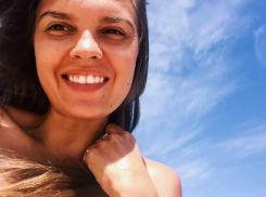 Землетрясение на Бали испугало и заставило выбежать полуголой дочь скандального депутата из Ростова