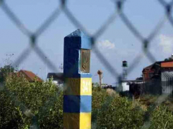 К строительству стены на российско-украинской границе привлекут безработных украинцев