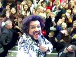 Знаменитый скандал с «розовой кофточкой и сиськами» припомнил в Ростове Филипп Киркоров