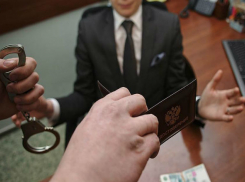 Глава сельсовета попал под следствие из-за аферы с землями на азовском побережье в Ростовской области