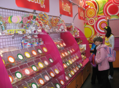 В преддверии Дня знаний в ростовских гипермаркетах резко выросли продажи сладостей