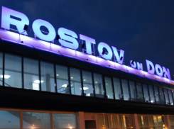 В ростовской больнице умер пассажир совершившего экстренную ночную посадку самолета Тбилиси-Москва