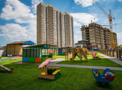 В Ростове управляющую компанию привлекли за рекламу в лифте