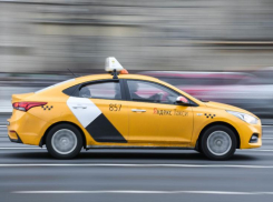 В Ростове таксист помог найти пропавшую бабушку