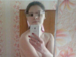 В Шахтах гадалка заставила клиентку устроить голое селфи ради приворота