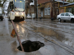 Власти Ростовской области пообещали в этом году отремонтировать 128 км «убитых» дорог 