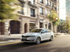 SKODA AUTO Россия объявила о старте продаж обновлённой модели RAPID