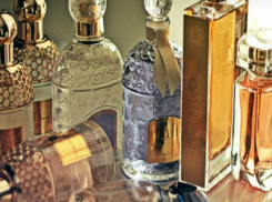 Сомнительными духами дурачила пассажиров аэропорта «Платов» ростовская компания