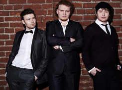 Братья Сафроновы «свалили» сорванный концерт в Ростове  на техников 