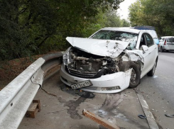 Ростовчанка пострадала в тройном ДТП на Змиевской балке