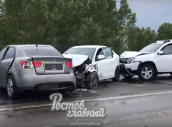 Две женщины пострадали в тройном ДТП под Ростовом