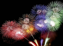 А мы передумали: ростовчане предложили собрать деньги на отмененный по их просьбам салют