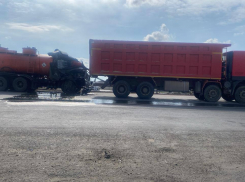 На трассе Ростов — Азов в ДТП с грузовиками погиб человек 