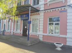 Полицейский из Каменска-Шахтинского дал начальнику взятку за повышение по службе и получил полгода условно