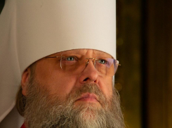 Глава донской митрополии Меркурий попросил оказать духовную и материальную помощь беженцам
