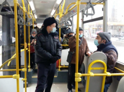 В Ростове 500 автобусов сняли с линии за нарушения масочного режима