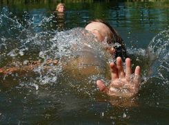 Решивший переплыть Дон 15-летний подросток утонул на глазах у крестного отца в Ростовской области