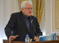 Первый мэр Ростова назвал современных чиновников некомпетентными